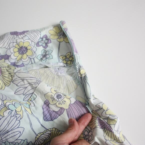 Women's Skirt Size Medium Knee Length Blue Floral - Picture 7 of 8